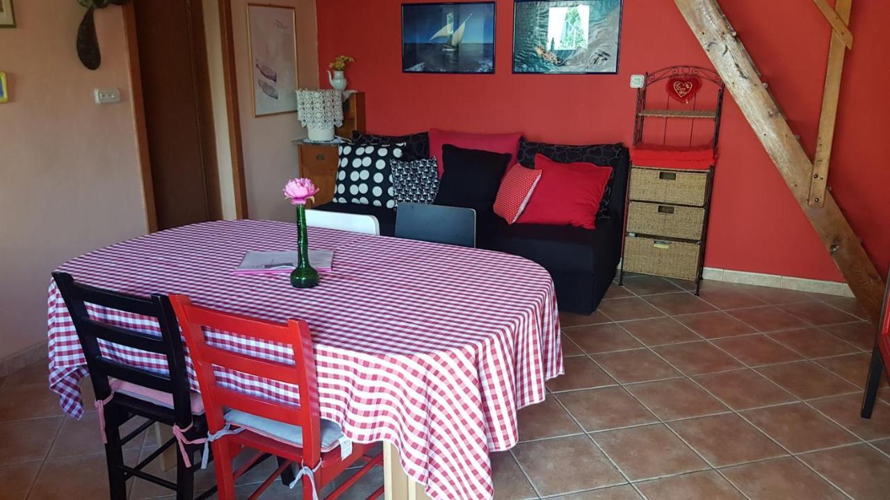 Apartments Popaj Komiža المظهر الخارجي الصورة