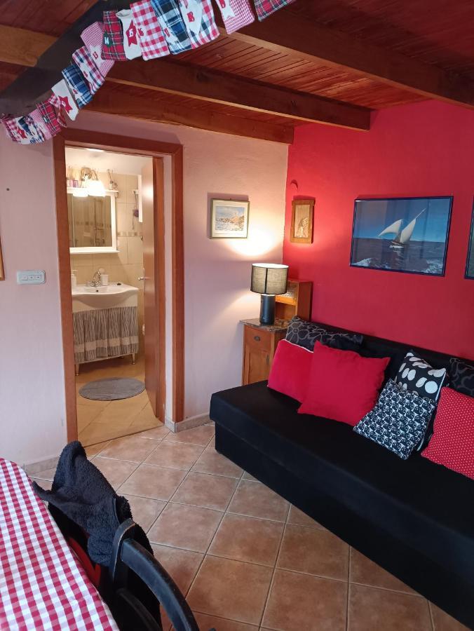 Apartments Popaj Komiža المظهر الخارجي الصورة