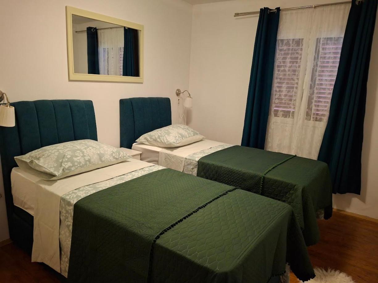 Apartments Popaj Komiža المظهر الخارجي الصورة