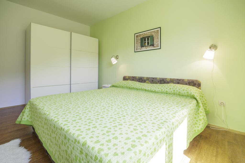 Apartments Popaj Komiža المظهر الخارجي الصورة