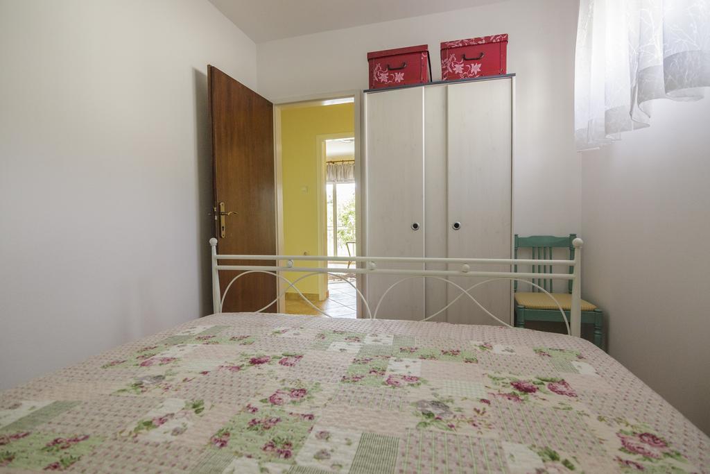 Apartments Popaj Komiža المظهر الخارجي الصورة