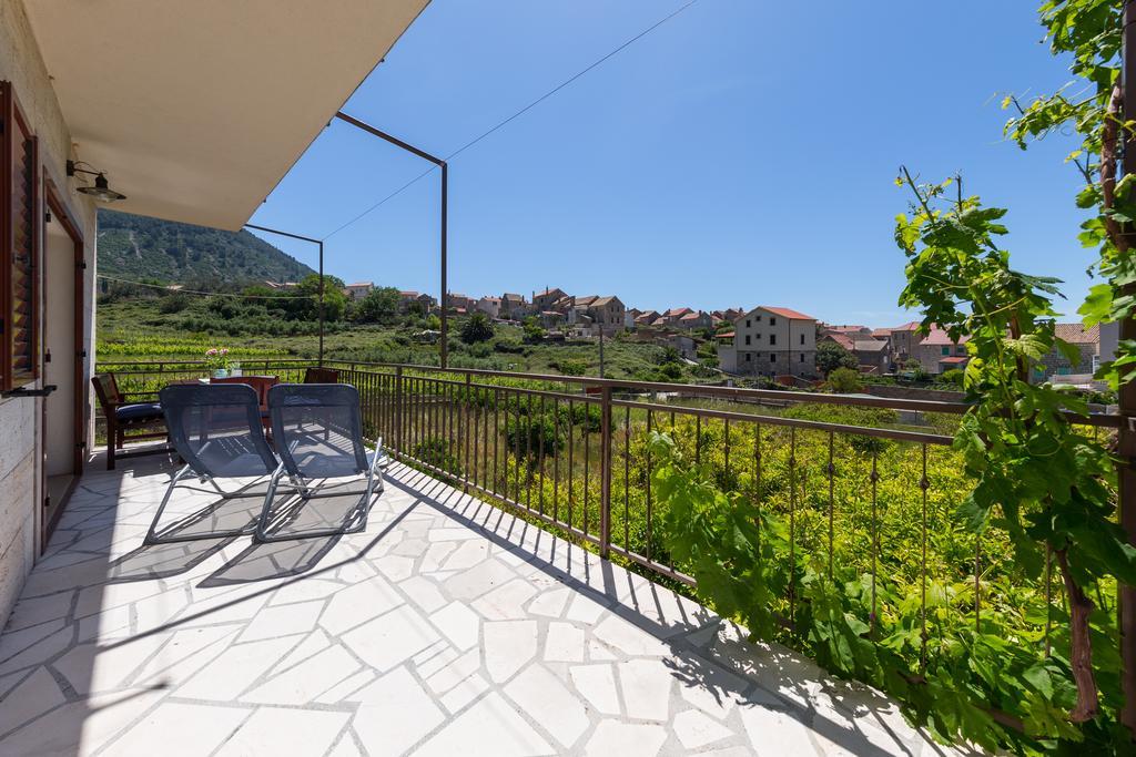 Apartments Popaj Komiža المظهر الخارجي الصورة